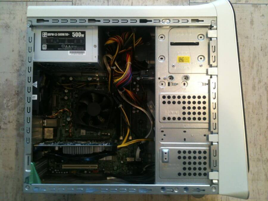 安いパソコン修理 DELL・デル・パソコンの電源交換と液晶交換修理ができる横浜のパソコン修理