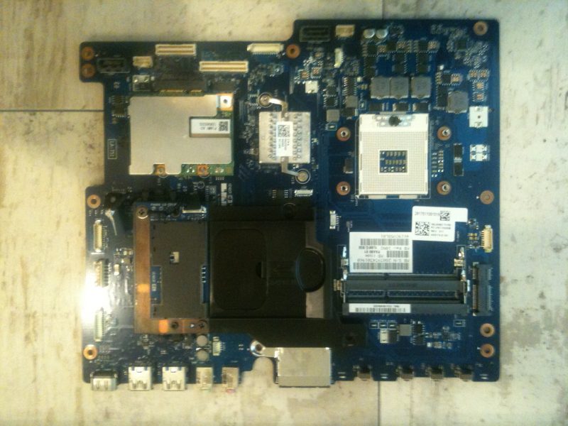 NECデスクトップのマザーボード交換修理なら港南区対応のPCメディクスへ