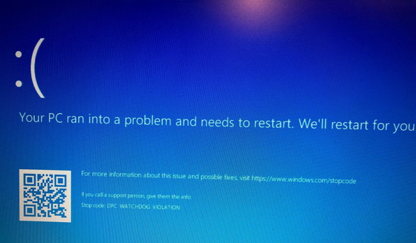 港南区のYour PC ran into a problemの青い画面、ブルースクリーンで起動しないパソコンの出張修理