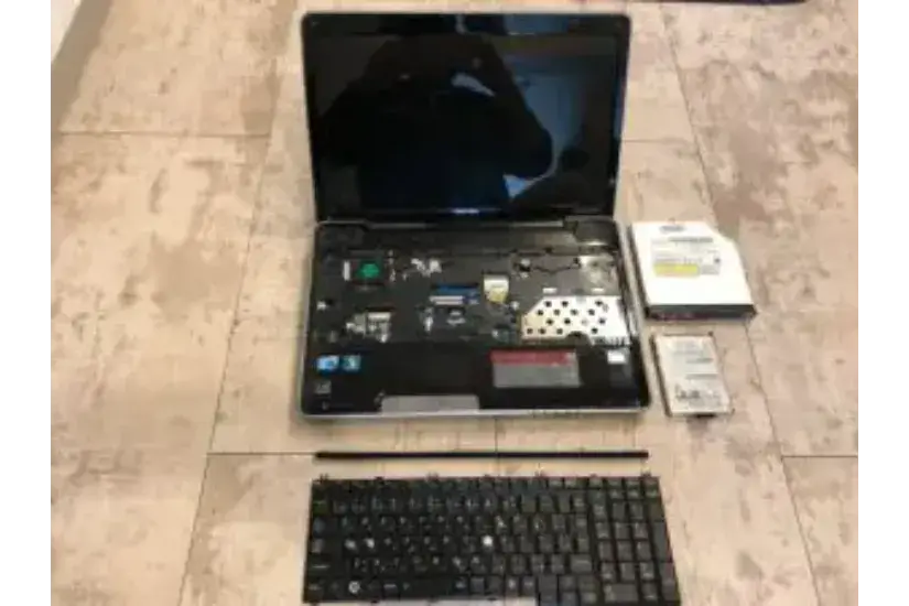 ダイナブック、dynabookノートパソコンのキーボード交換修理ができる横浜市金沢区対応のパソコン修理